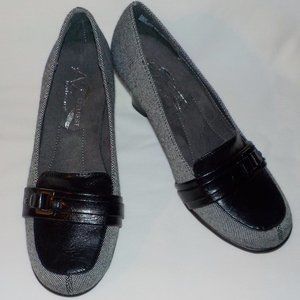 ***SSS***HAD TOO LONG GOTTA GO A2 by Aerosoles heels sz 5.5 M black Culinari EUC